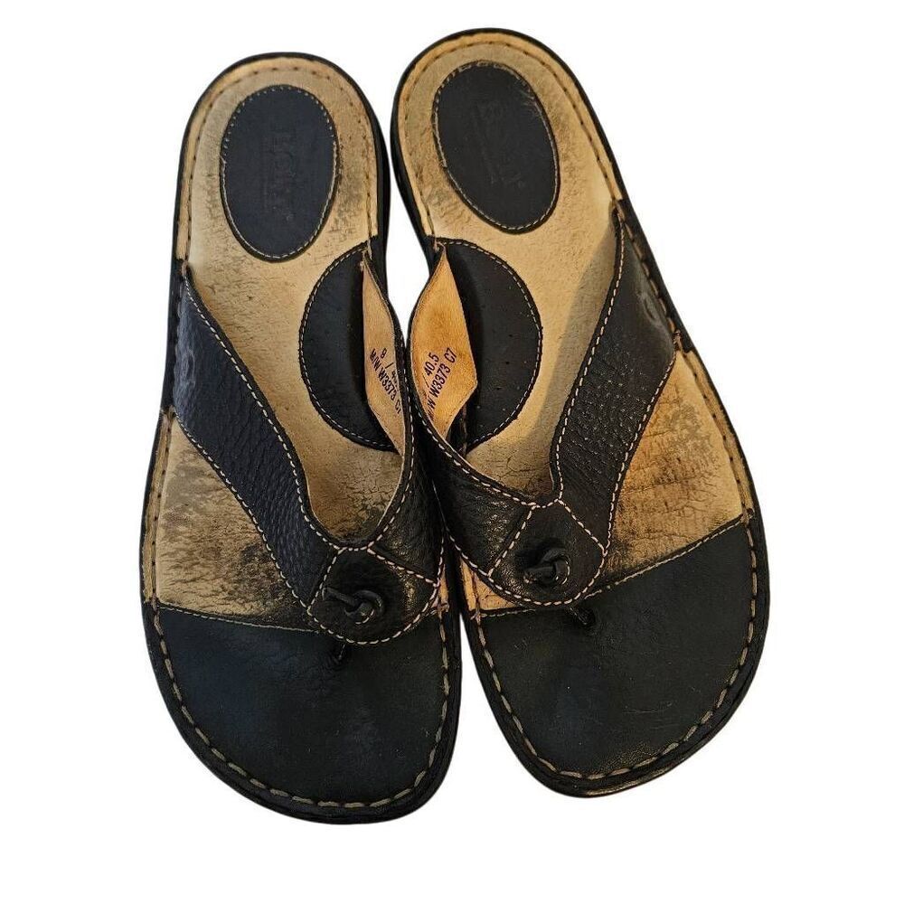 Born womens sandals, black leather. Size 9.
